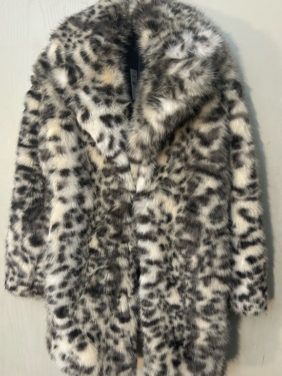 Express Jackets & Blazers - Express Snow Leopard Faux Fur Coat NWT Size M